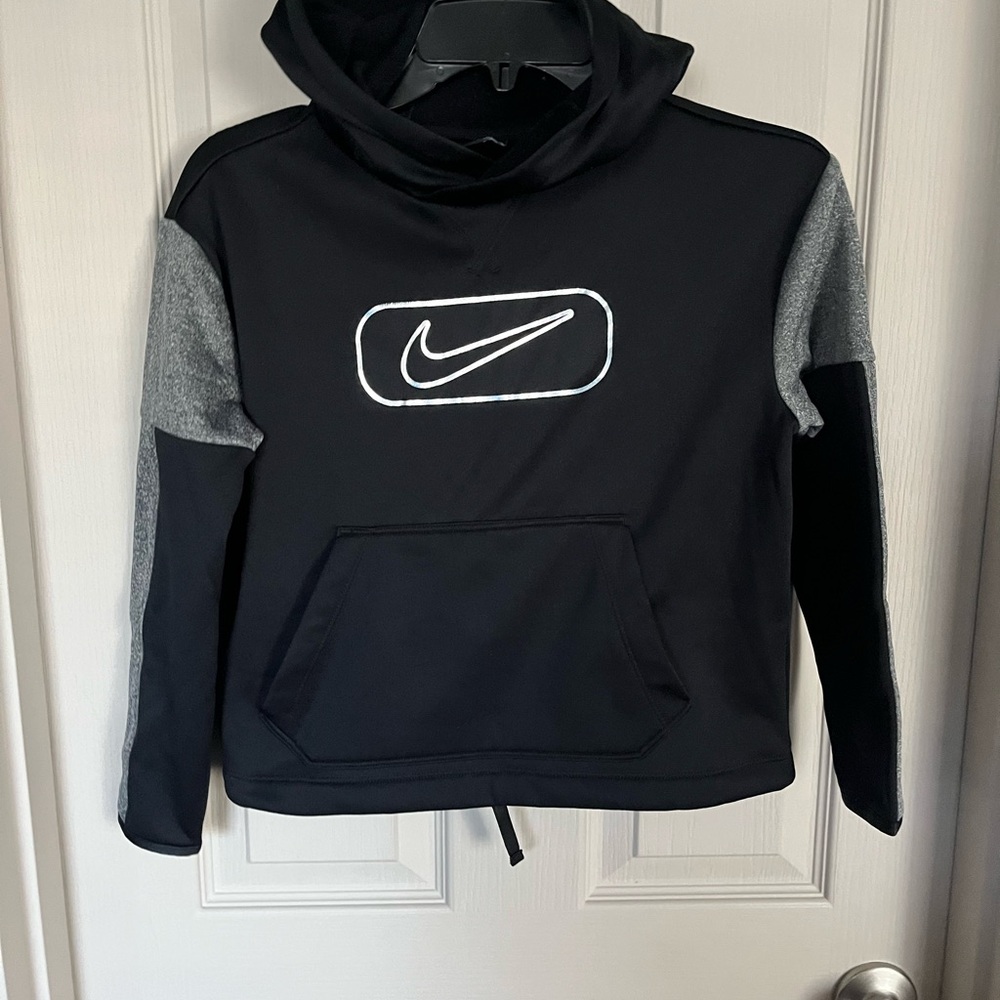 Nike Black and Gray Hoodie for boys, M